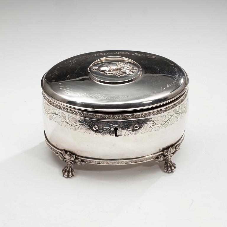 SOCKERSKRIN, silver, Lorenz Georg Weis, Norrköping 1819. Vikt 590,8 g.