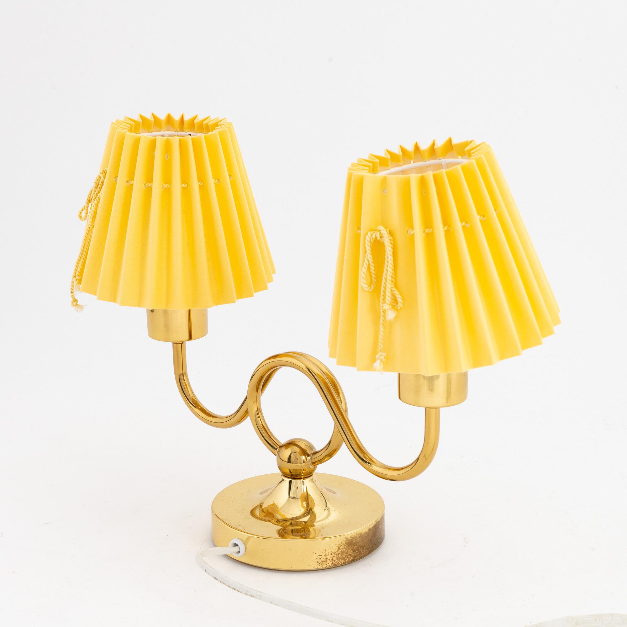 Josef Frank, table lamp, model 2483, Firma Svenskt Tenn.