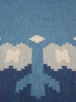 CARPET. Flatweave. 499,5 x 293 cm. Sweden second half of the 20th century.