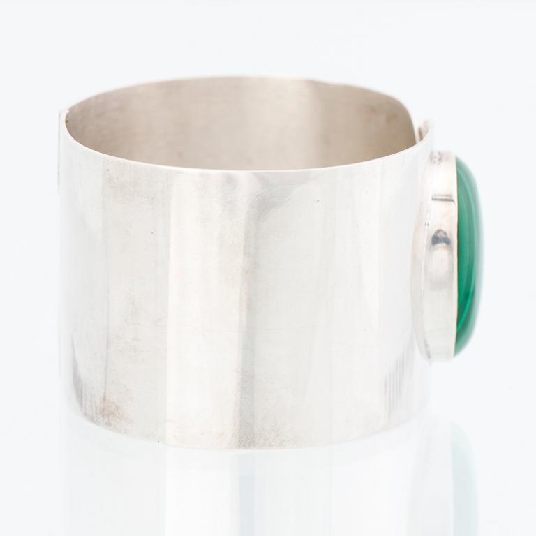 HELGE NARSAKKA BRACELET, silver, malachite. Kaunis Koru, Finland 1983.