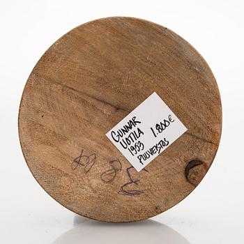 Gunnar Uotila, Nainen.