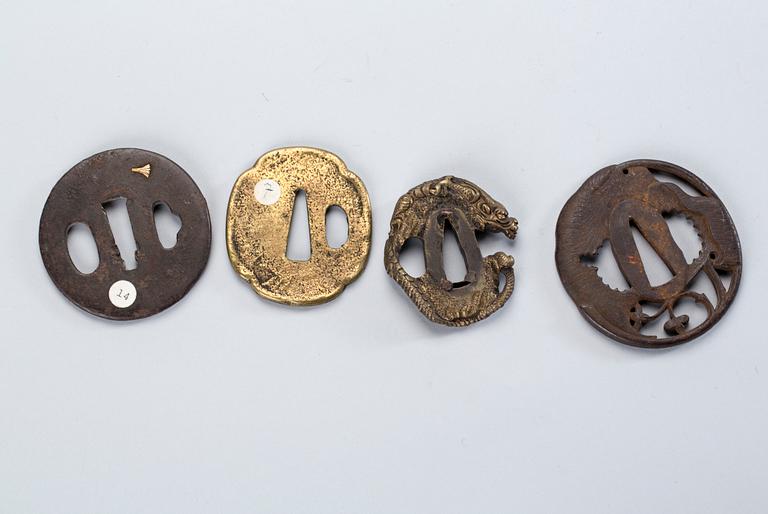 TSUBA, 4 stycken, Japan, brons.