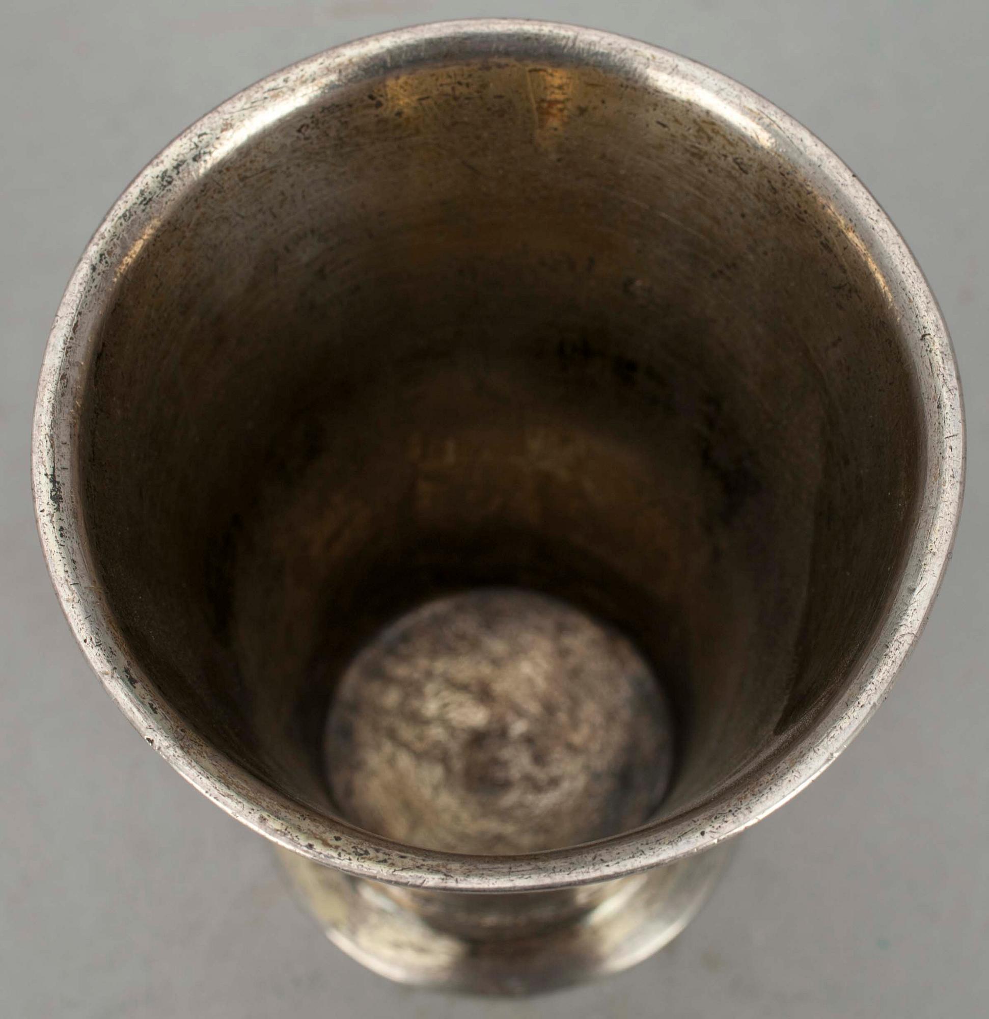 BÄGARE, silver, Petter Erson Lund, Stockholm, sannolikt 1722. Tot. vikt ca 62,5.