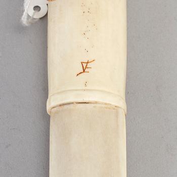 SVEN-ERIK LAMPINEN, a Sami reindeer horn knife, Kiruna, signed.