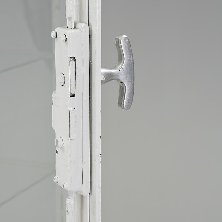 LÄKARSKÅP, 1900-tal.