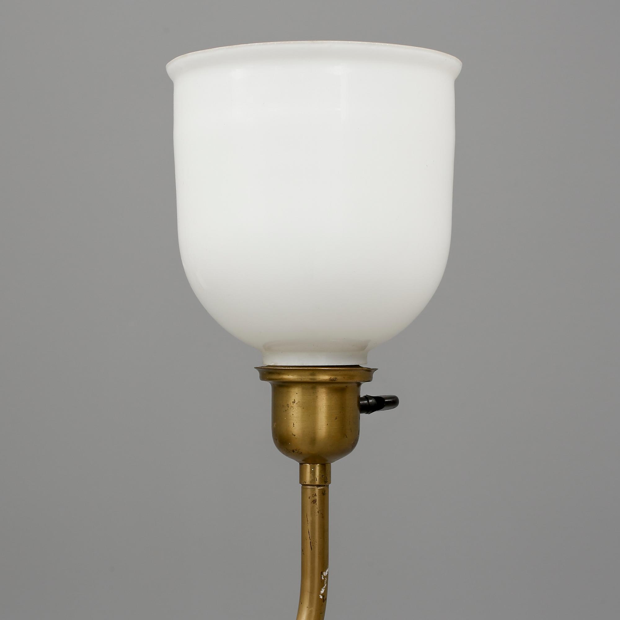 GOLVLAMPA, 1940-tal.