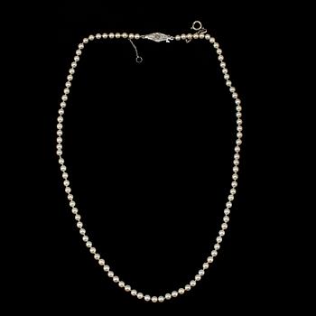 PÄRLCOLLIER SAMT ARMRING, pärlor resp guld 18K, Alton, 1963. Armbandets vikt ca 13 gram.