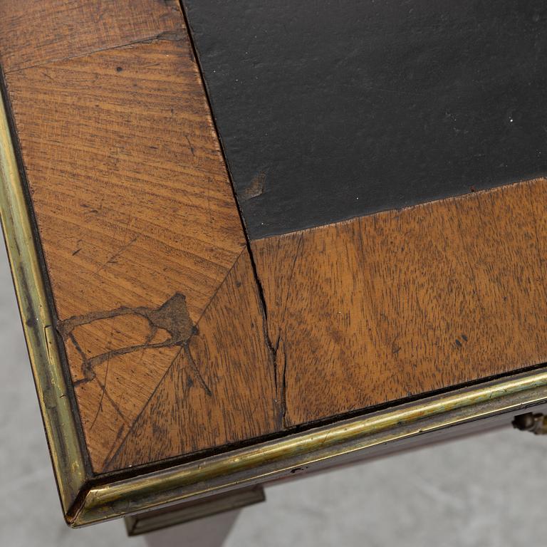 A desk, 19th century.