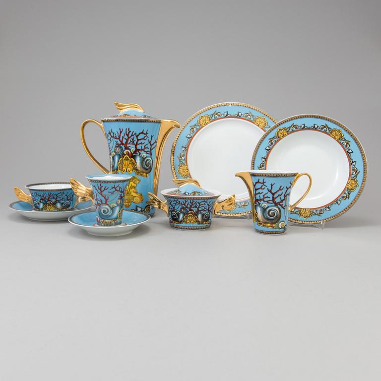 A set of 27 p of dinnerware in porcelain, "Les Tresors de la Mer", Versace for Rosenthal.