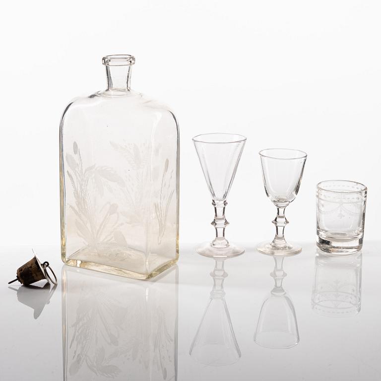 An assembled 27-piece set of 19th Century glass.