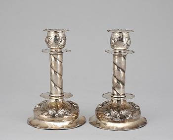 LJUSSTAKER, ett par, silver. Barockstil, CG Råström, Stockholm 1946.