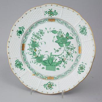 48 pieces of porcelain tableware from Herend, model "Indian Basket", 20th century.