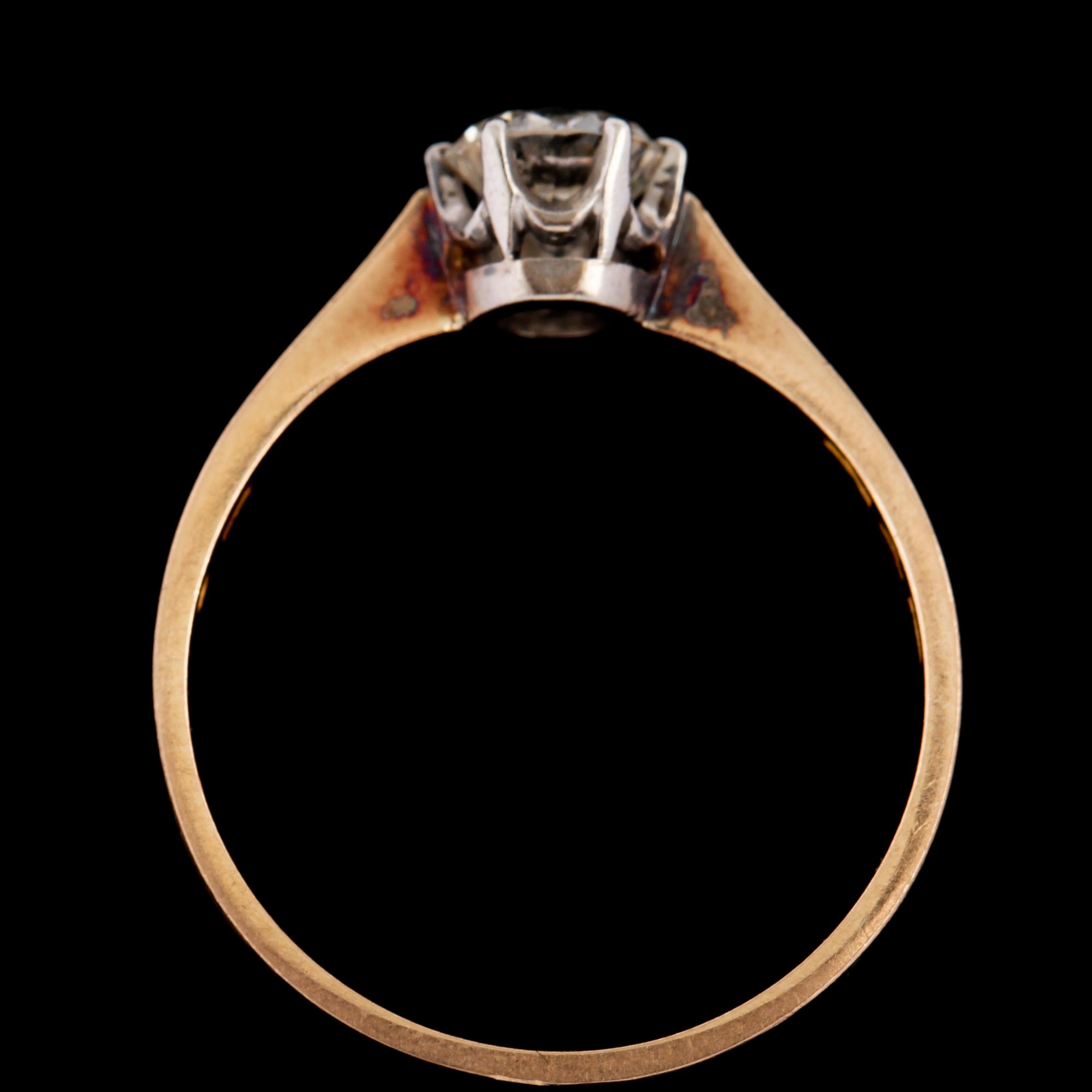 RING, 18k guld och vitguld med briljantsliapd diamant ca 0.77 ct, Carl Hoff, Helsingborg. Vikt 2 g.