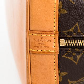 Louis Vuitton, a Monogram 'Alma' handbag.