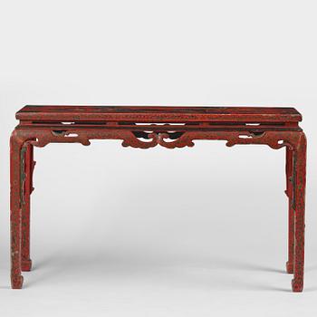 Altarbord, röd lack. Qingdynastin.