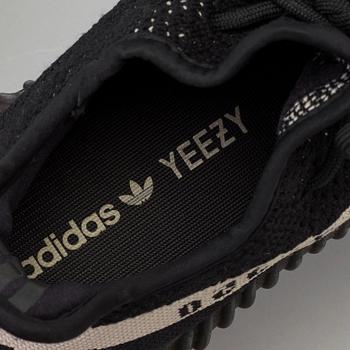 Adidas Yeezy Boost 350 V2 Core black white "Oriol".