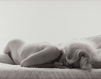 276. Leif-Erik Nygårds, "Marilyn Monroe photographed in Los Angeles at Bel Air Hotel, June 27th 1962".