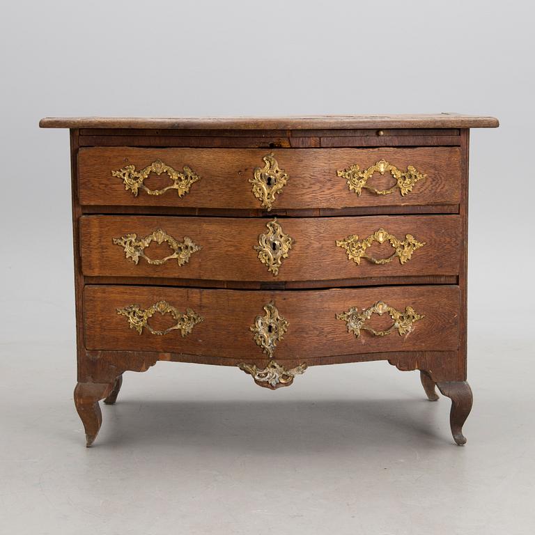 A CHEST OF DRAWERS, baroque 1760-60s.