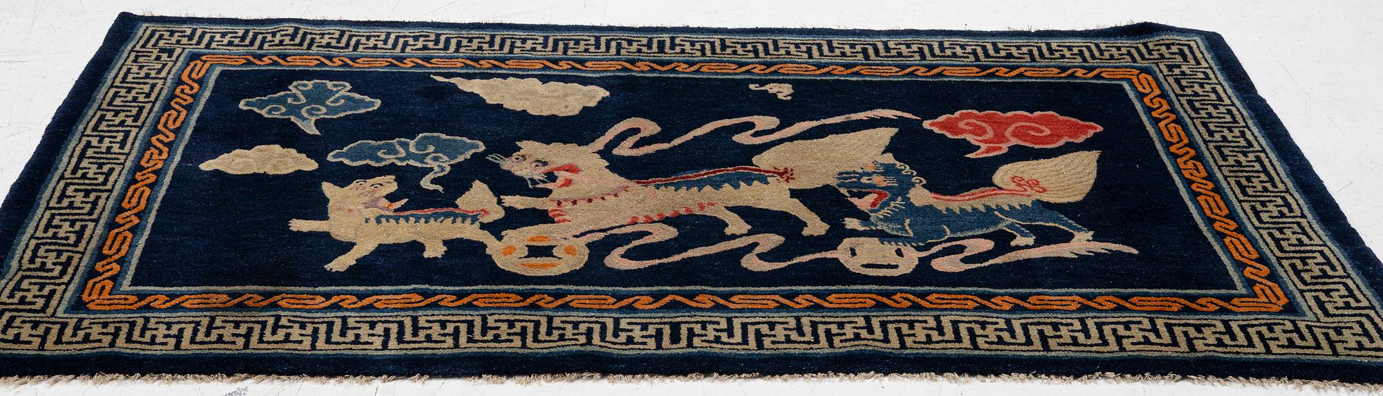 Matta semiantik Baotou, ca 168 x 98 cm.