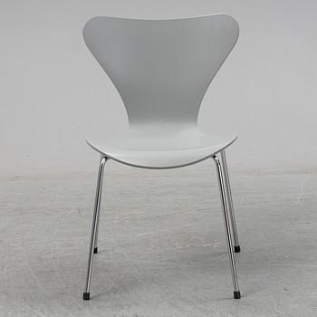 Arne Jacobsen, stol "Sjuan", Fritz Hansen, Danmark, 1999.