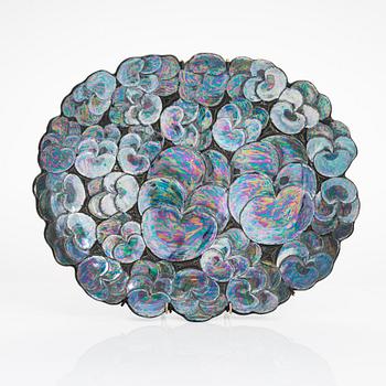 Birger Kaipiainen, a stoneware decorative plate signed Kaipiainen Arabia.