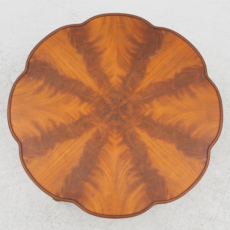 A Swedish Grace coffee table, Förenades Möbler, AB Förenade Möbelfabrikerna, Linköping, 1930s.