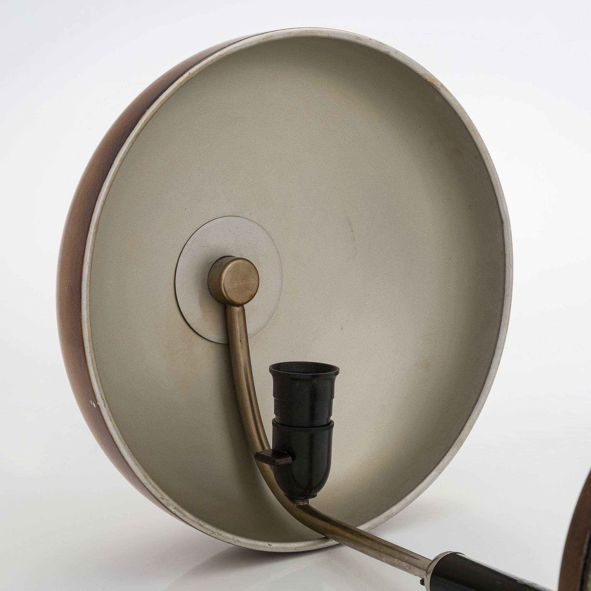 Paavo Tynell, bordslampa, beställningsarbete Taito 1938.