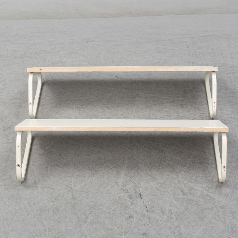 ALVAR AALTO, a pair of model 112 painted wall shelves from Artek, Finland.