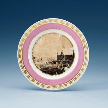 855. A Russian porcelain plate, 19th Century.