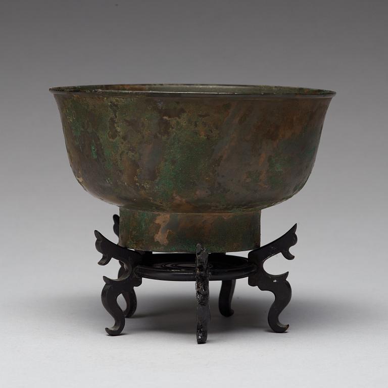 SKÅL, brons. Qingdynastin (1644-1912).
