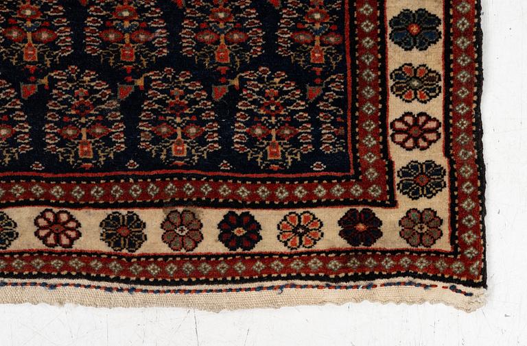 Matta/Kudde. Afshar ca 77 x 66 cm.