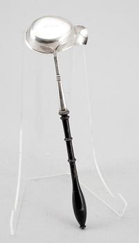 SOPPSLEV samt SÅSSLEV, silver, Finland respektive Sverige 1800/1900-tal. Vikt ca 140 gram.