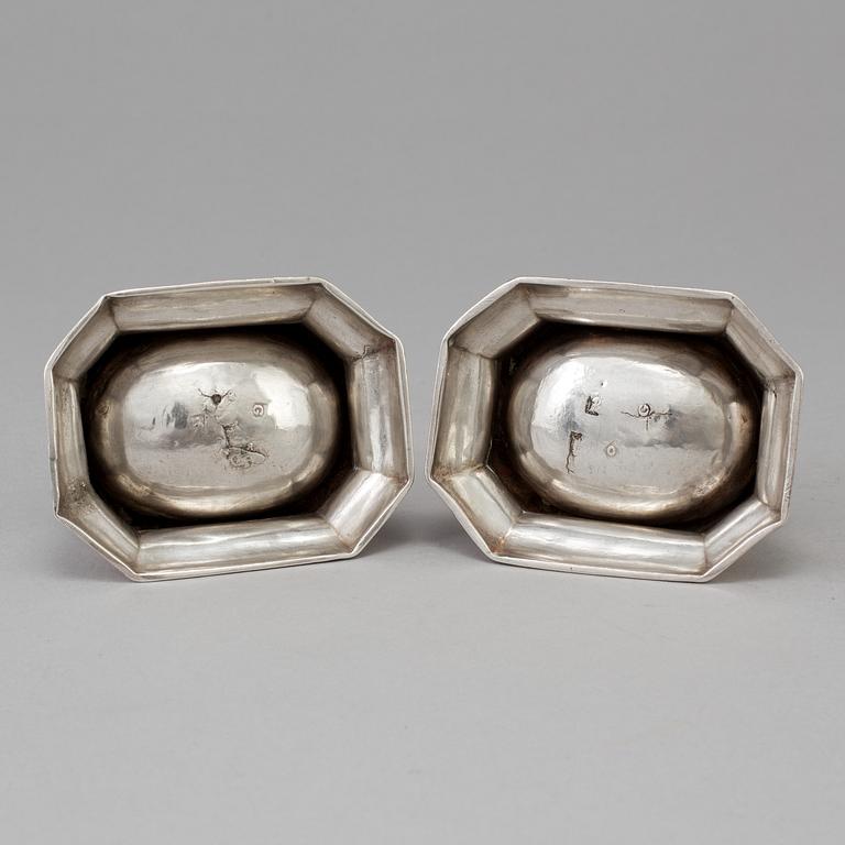 A pair of 18th century silver salt cellars, mark of Mary Rood, London 1722.