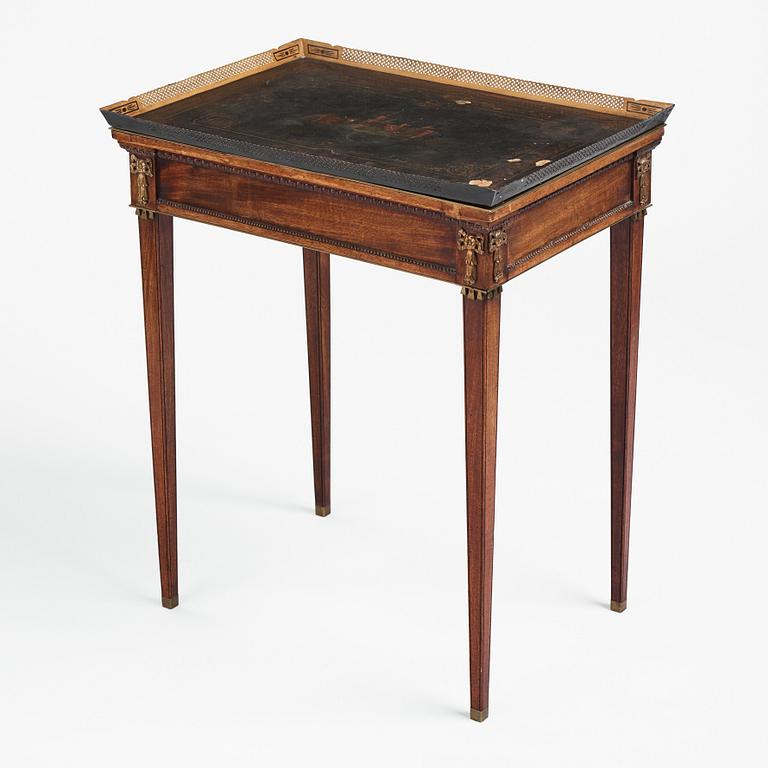 A late Gustavian early 19th century tray table.