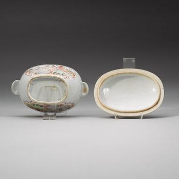 TERRIN med LOCK och FAT, kompaniporslin. Qingdynastin, Qianlong (1736-95).