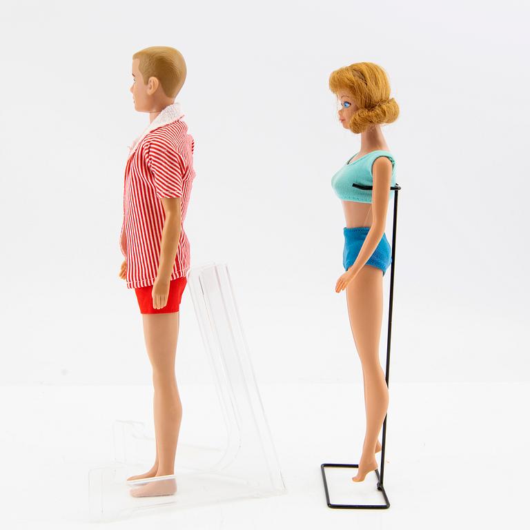 Midge och Ken, dockor 2 st.  samt kläder vintage "Midge" Mattel 1963, "Ken" Mattel 1964-65.