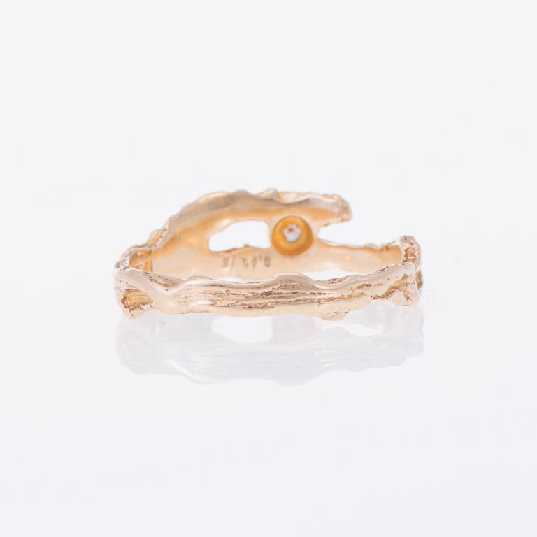RING, "Diamantdamm" 18K guld, diamant 0,02 ct, Björn Weckström Lapponia 1973. Vikt 3,5 g.