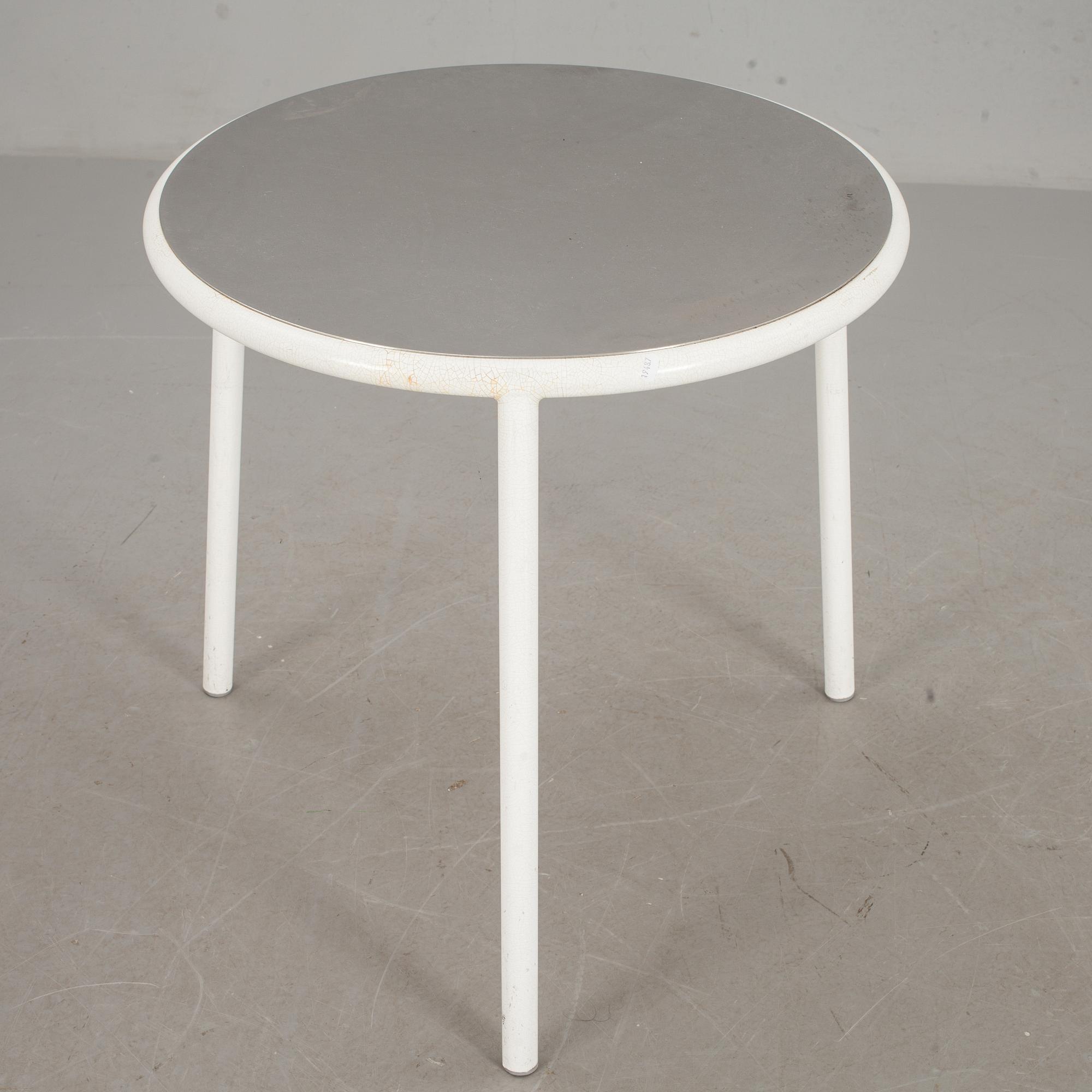 TRÄDGÅRDSGRUPP, 4 delar, "Café", Pelikan för Fritz Hansen, 1990.