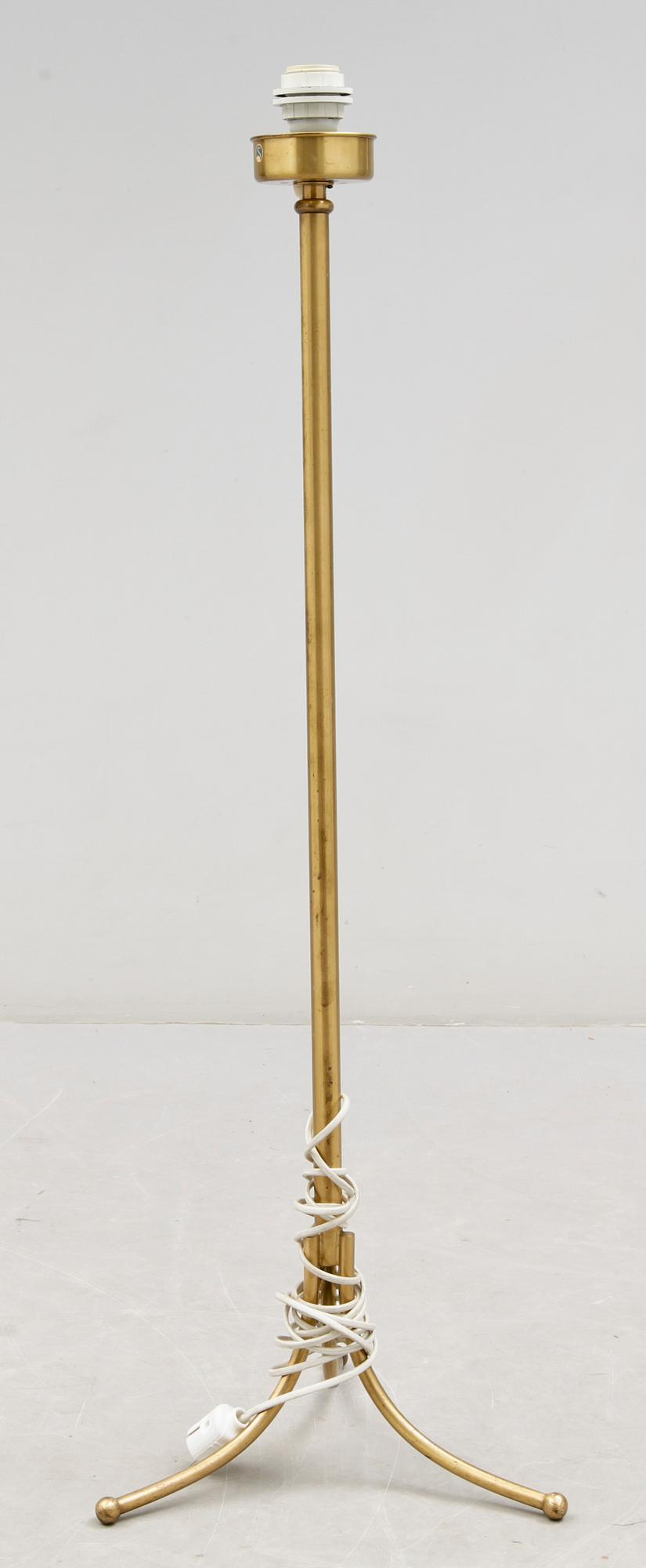 GOLVLAMPA, mässing, modell 2326, Josef Frank, Firma Svenskt Tenn.