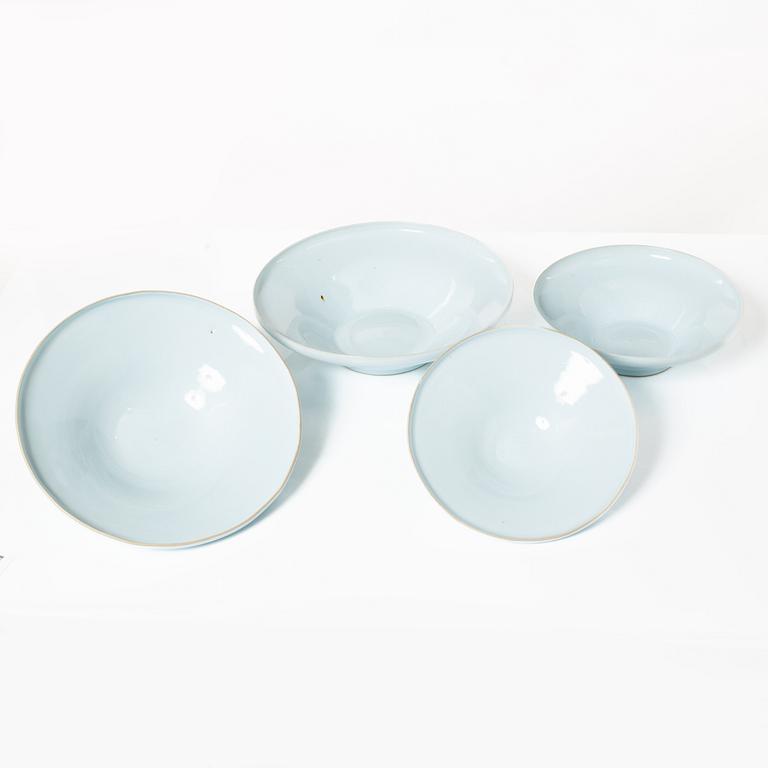 Kennet Williamsson, two lidded bowls, signed.