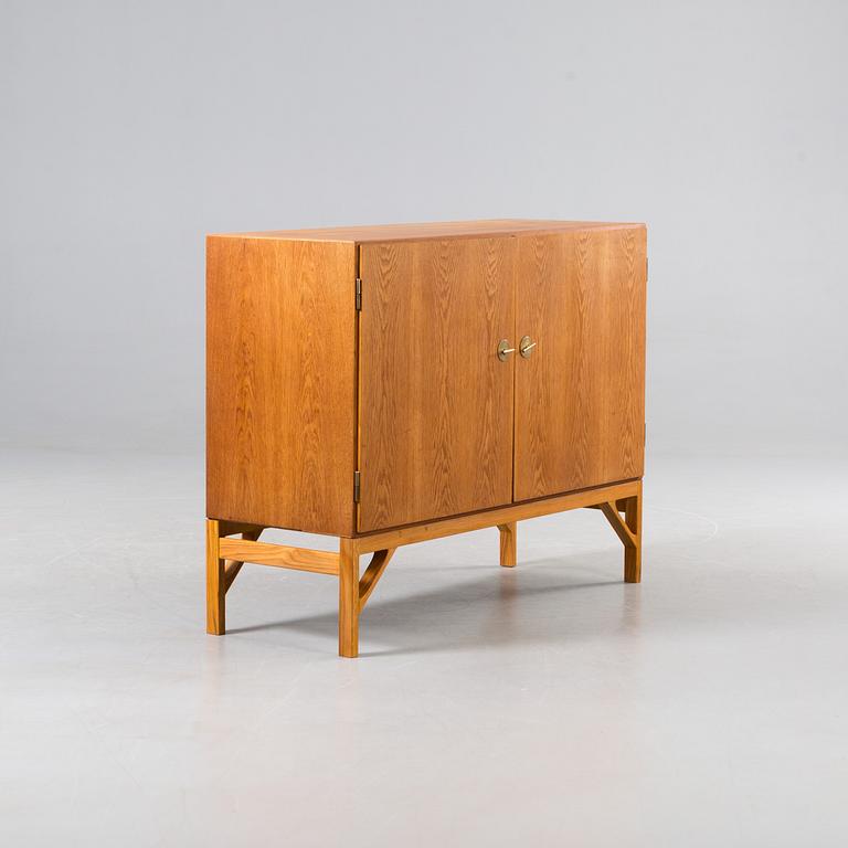 A SIDEBOARD BY BØRGE MOGENSEN, FDB Furniture.