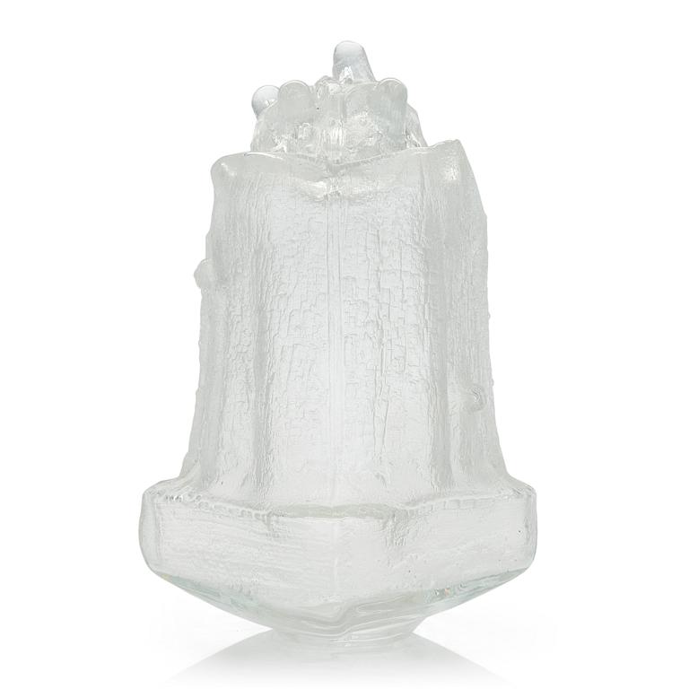 Timo Sarpaneva, a 'Ahtojää' (Pack ice) sculpture signed Timo Sarpaneva Iittala 1967.