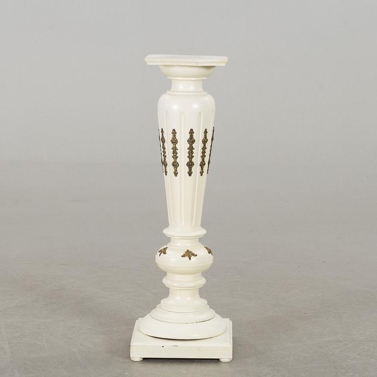 Pedestal, turn of the century 1900.