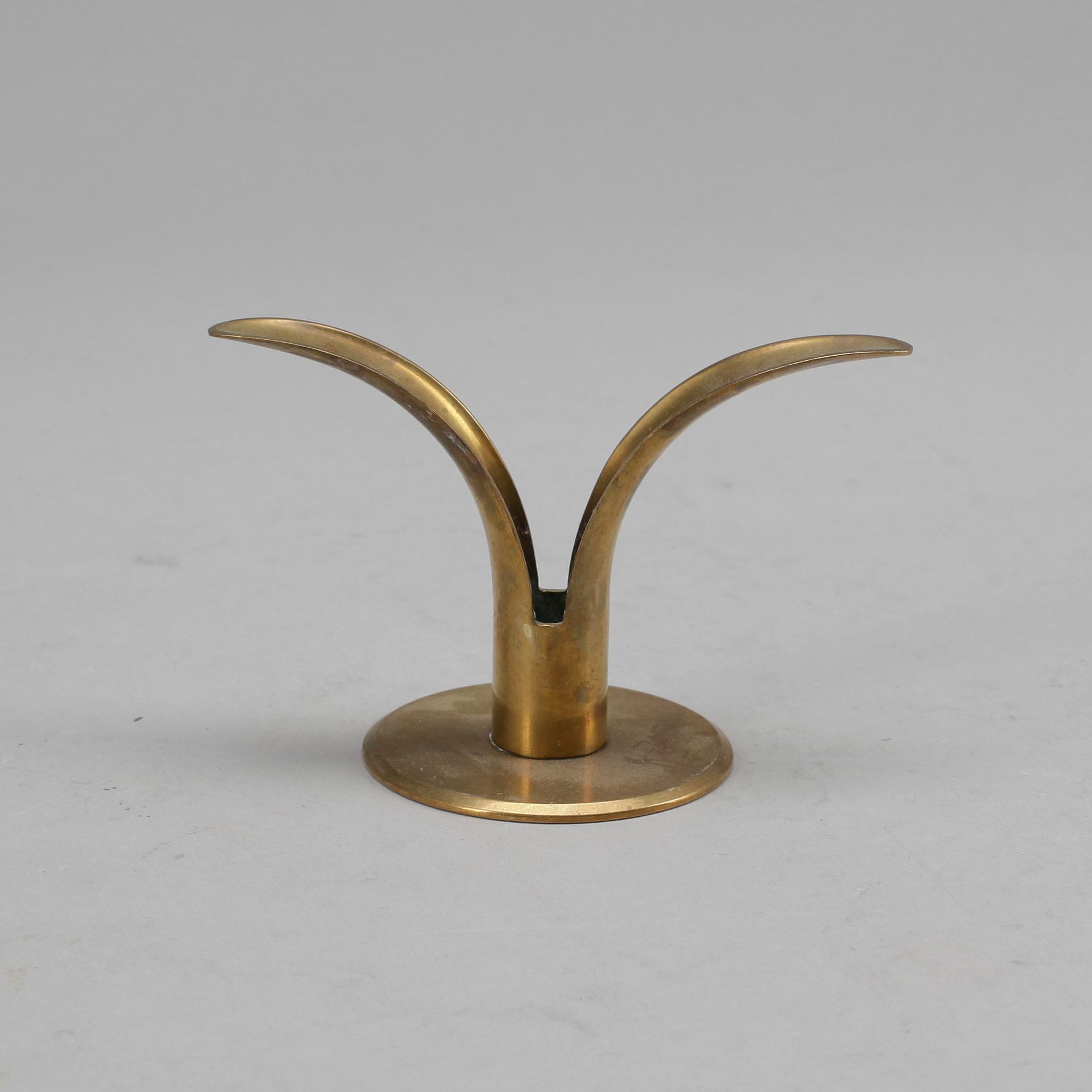 LJUSSTAKAR, 6 st, mässing, 1900-tal.