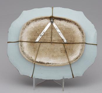 STEKFAT, porslin. Kina, 1700-tal.