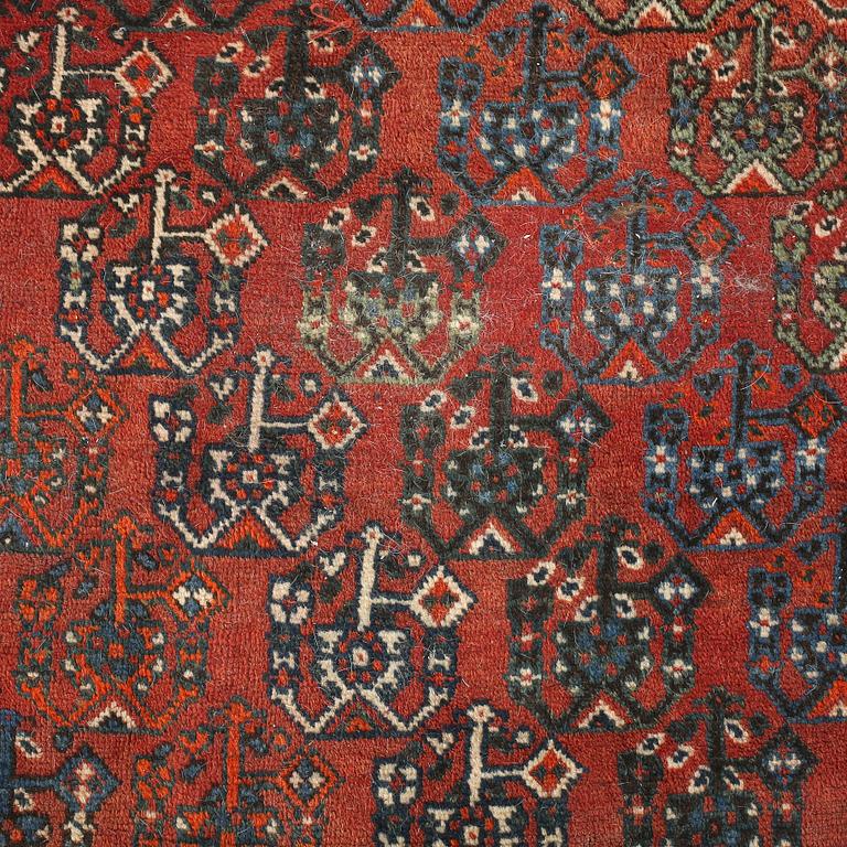 MATTA, semiantik, Shiraz, ca 270 x 174 cm.
