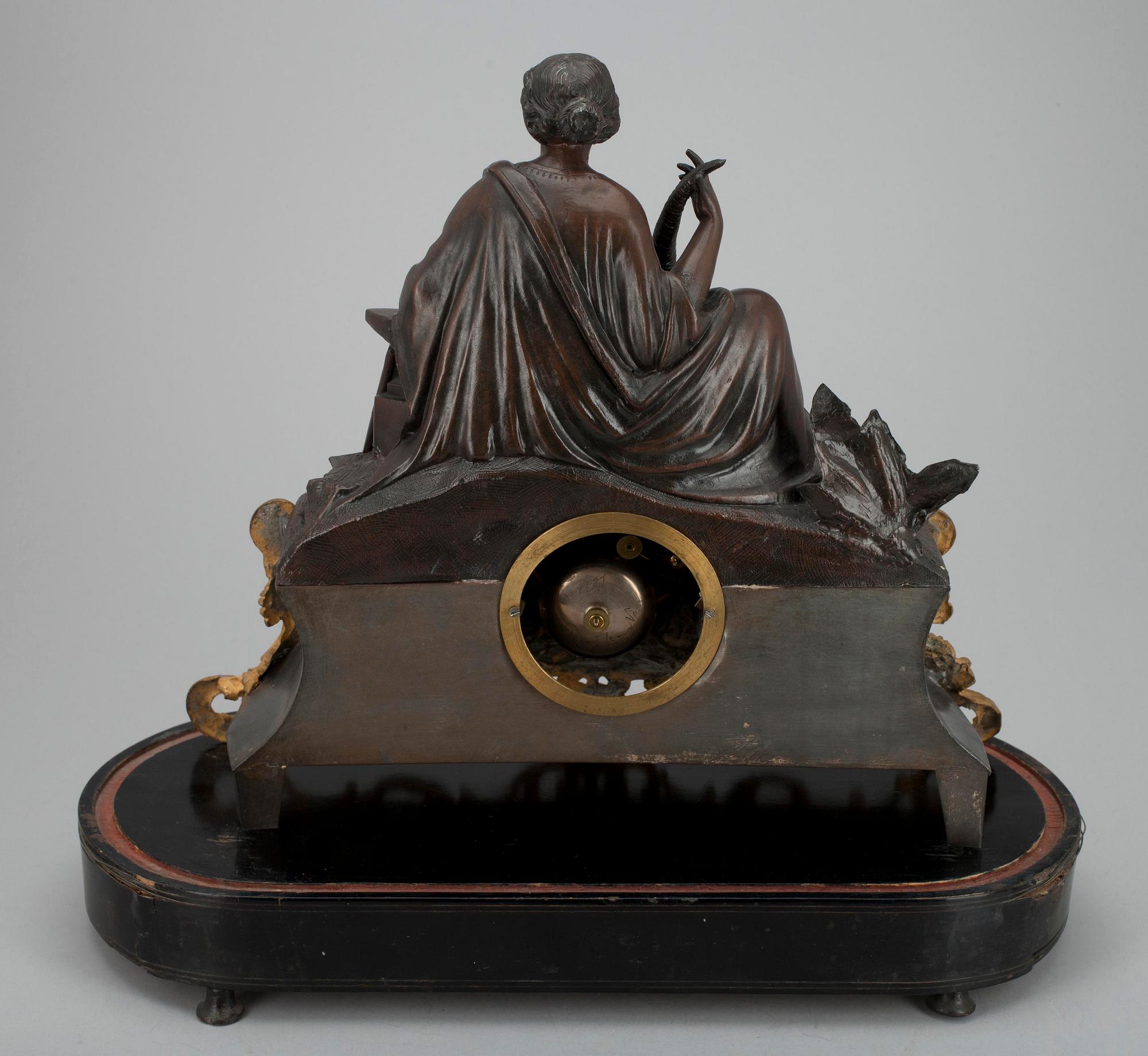 BORDSKLOCKA, brons, nyrokoko, 1800-talets senare hälft.