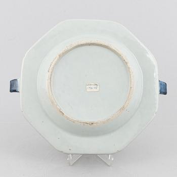Heat bowl, company porcelain, China, Qing dynasty, Qianlong (1736-95).