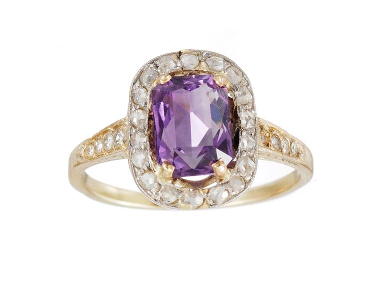 RING, set with amethyst and rose cut diamonds.