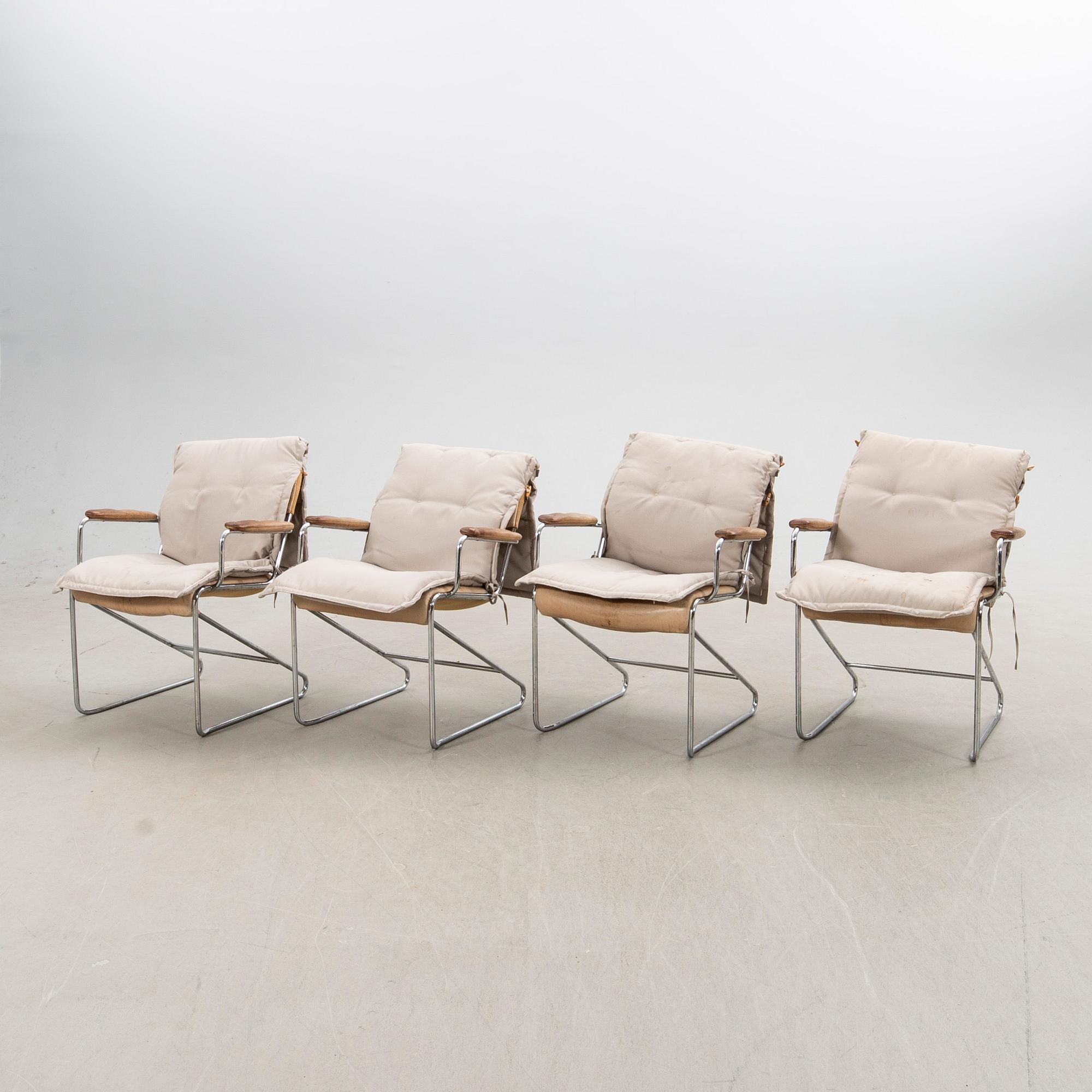 Sam Larsson, karmstolar, 4 st, "Sam", Dux, 1980-tal.